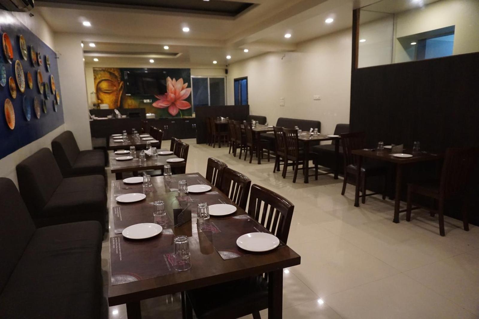 Hotel Yash Executive Aurangabad  Ngoại thất bức ảnh